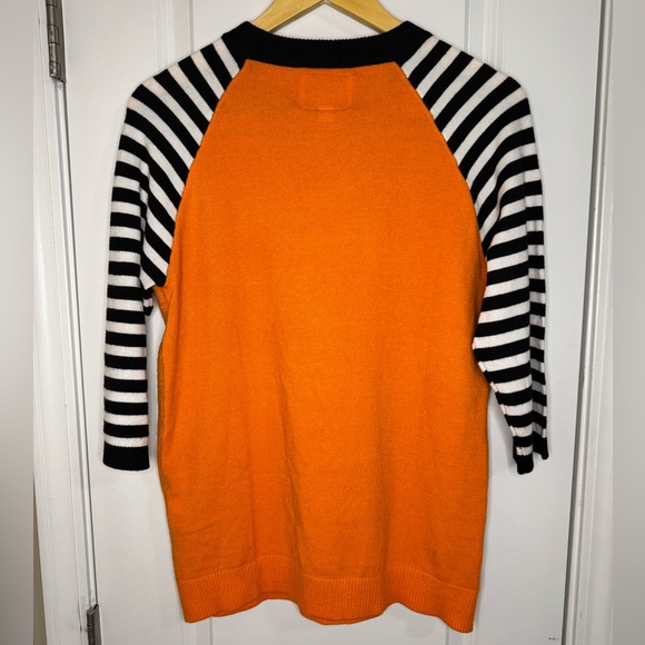 Women’s Black Cat Sweater - SKU 1047 - Picture 2 of 8